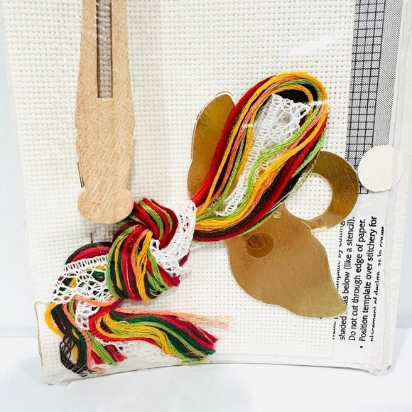 NIP Design for the Needle Counted Cross Stitch Angel Ornament - 1453 Candle - Picture 6 of 6